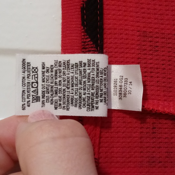 🆕️ 💋PINK VS💋 - Red/Black Plaid Pajama Lounge Onesie - Picture 11 of 15